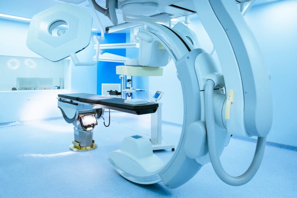 Advanced Surgical Imaging System Market