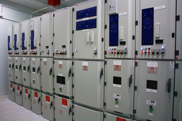 Generator Medium Voltage Circuit Breakers Market