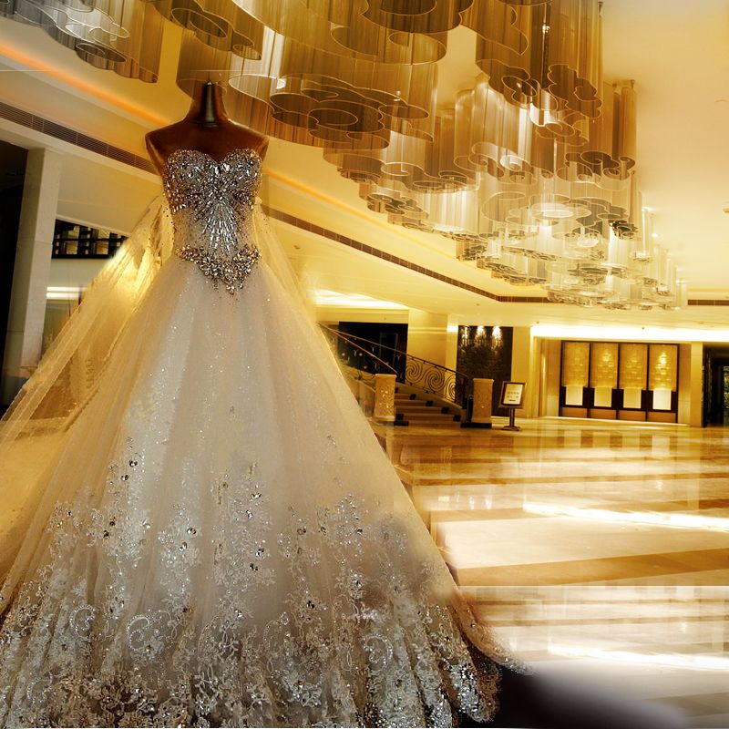 Luxury Bridal Dresses Market