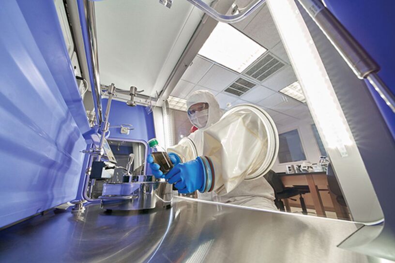 Healthcare Cleanroom Consumables Market