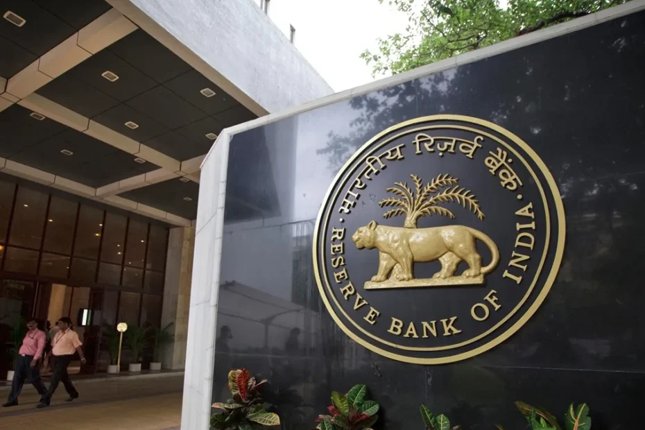 RBI का मास्टरस्ट्रोक: बैंकिंग सिस्टम में झोंके जाएंगे 5 अरब डॉलर, रुपये को मिलेगी नई ताकत