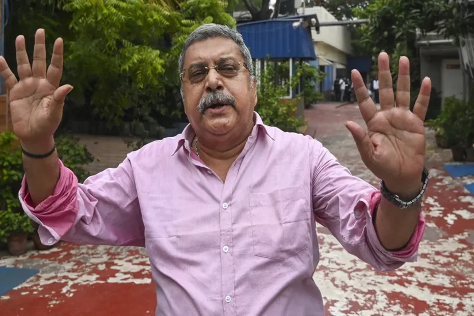 कोलकाता एयरपोर्ट पर TMC सांसद कल्याण बनर्जी के सामने 'चोर-चोर' के नारे, TMC में बगावत की आंधी