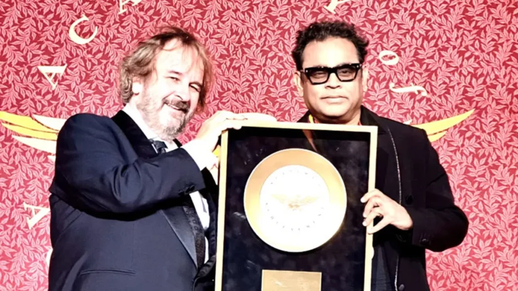 भारत का गर्व A.R. Rahman: अमेरिका में मिला 'Academy of Achievement Award', Peter Jackson ने दिया Golden Plate