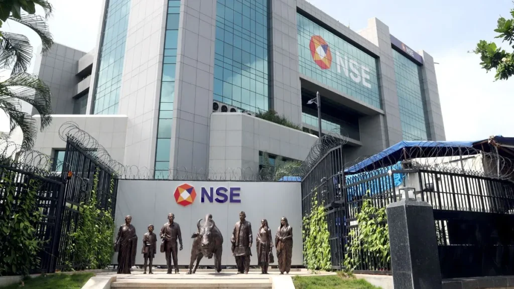 NSE IPO: नेशनल स्टॉक एक्सचेंज का ₹30,000 करोड़ का महा-IPO आया! SEBI को दाखिल किए दस्तावेज