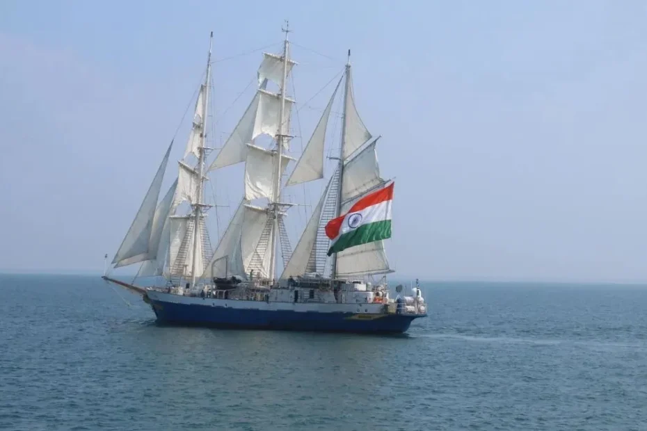 समुद्र पर तिरंगे की धाक: INS सुदर्शिनी अमेरिका से पुर्तगाल की ओर रवाना, दुनिया देख रही है भारत की नौसैनिक ताकत