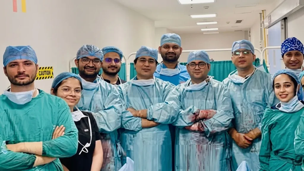 जोधपुर AIIMS के डॉक्टरों ने रचा इतिहास: 7 साल के बच्चे के पेट से निकाला 3.7 किलो का विशाल कैंसर ट्यूमर