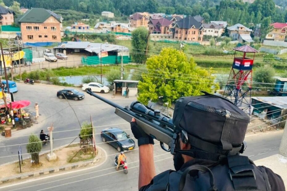 15 अगस्त से पहले जम्मू-कश्मीर में हाई अलर्ट: आतंकी साजिशों को नाकाम करने के लिए सुरक्षा बलों ने कसी कमर