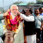 लाल चौक पर जगमगाए दीये: PM मोदी के 76वें जन्मदिन पर बदले हुए कश्मीर की तस्वीर