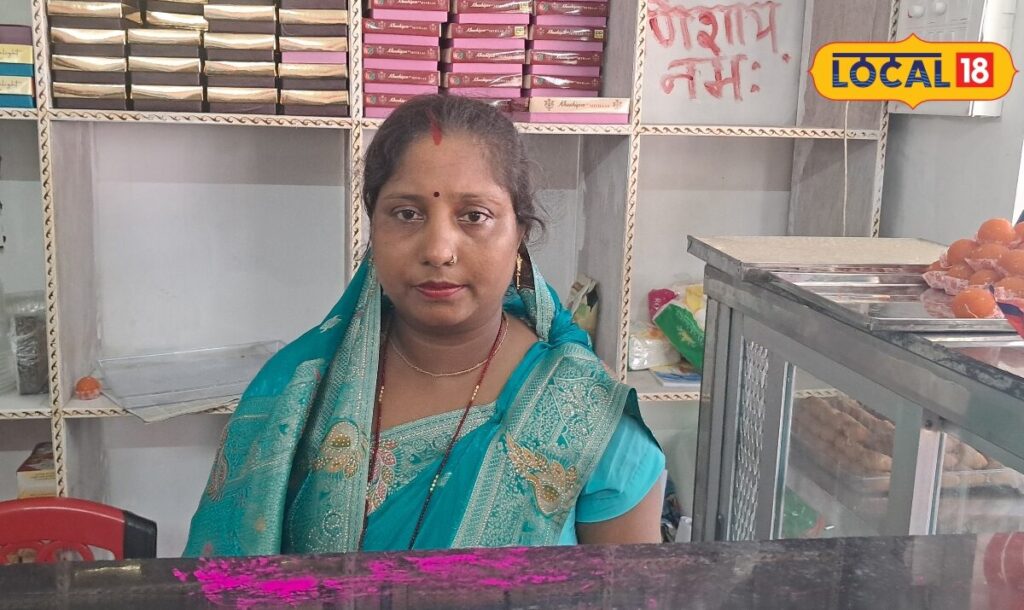₹80,000 के लोन से शुरू हुई एक गुमटी, आज पुष्पा राज की 3 दुकानें और ₹1 लाख+ की मासिक बचत — यही है असली Atmanirbhar Bharat