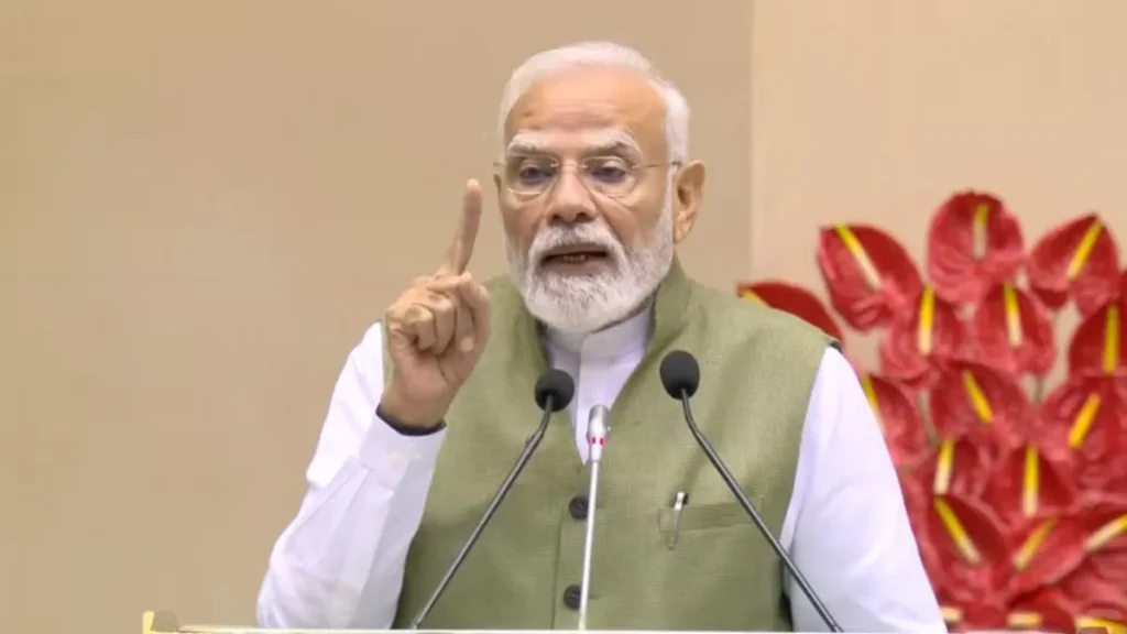 PM Modi का मंत्रियों को सख्त संदेश: 'हर पात्र नागरिक तक पहुंचे सरकारी योजनाएं' — Chintan Shivir में Viksit Bharat का रोडमैप तैयार