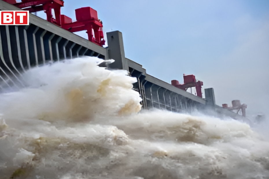 चीन का तिब्बत में 60,000 MW सुपर-डैम: ब्रह्मा चेलानी बोले — 'भारत होता तो चीन आसमान सिर पर उठा लेता'