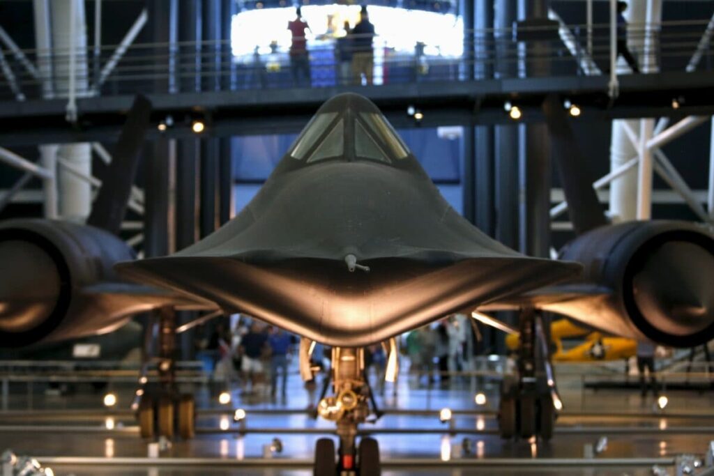 मिसाइल से भी तेज SR-71 ब्लैकबर्ड: 27 साल की खामोशी के बाद क्या फिर दहाड़ेगा यह जासूसी दानव?